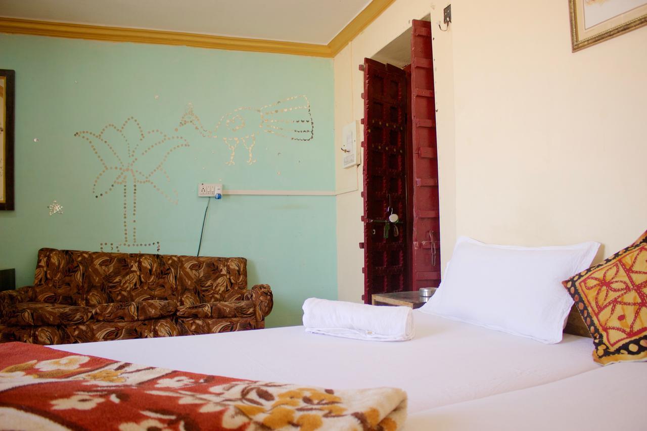 Hotel Desert Dzsaiszalmer Kültér fotó