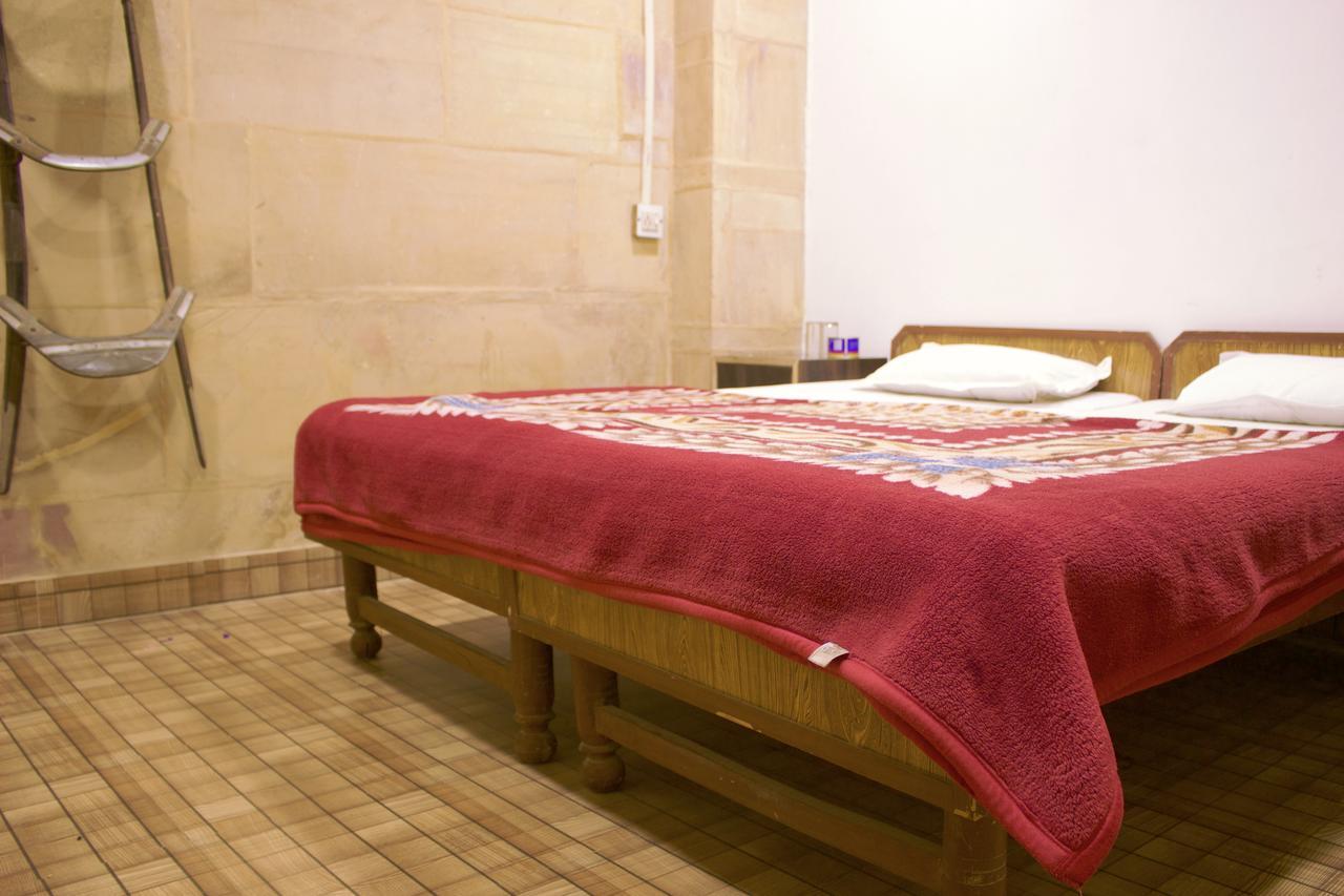 Hotel Desert Dzsaiszalmer Kültér fotó